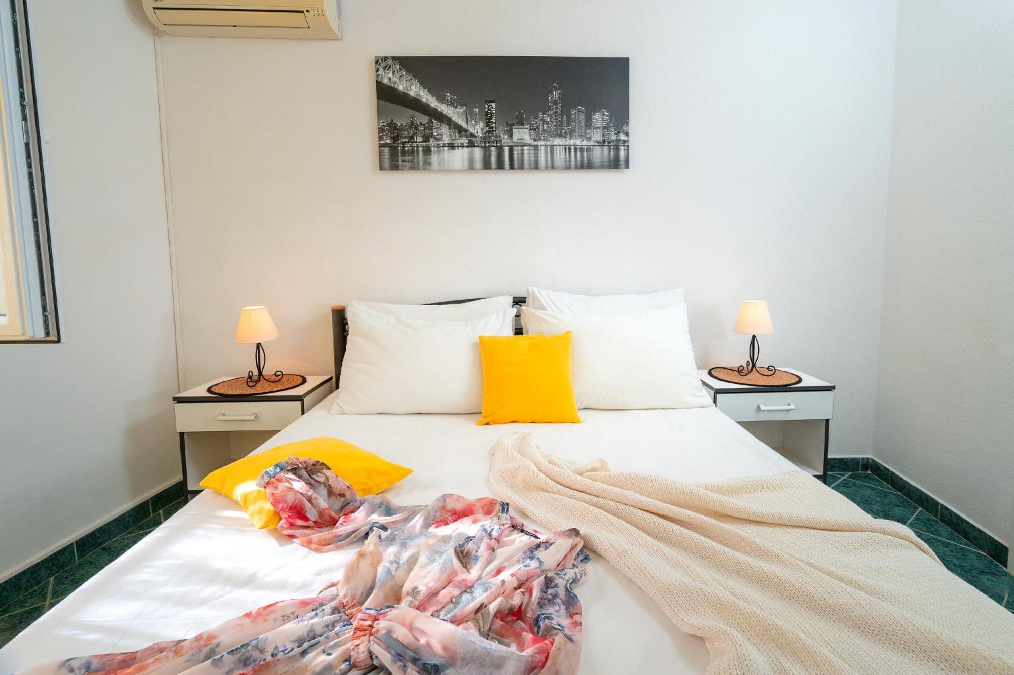 Apartments Lucic フヴァル エクステリア 写真