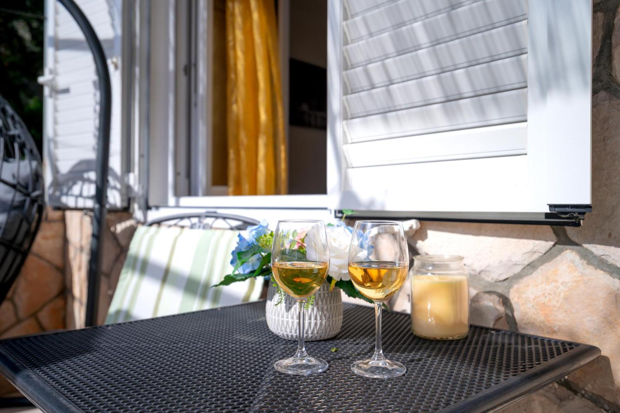Apartments Lucic フヴァル エクステリア 写真