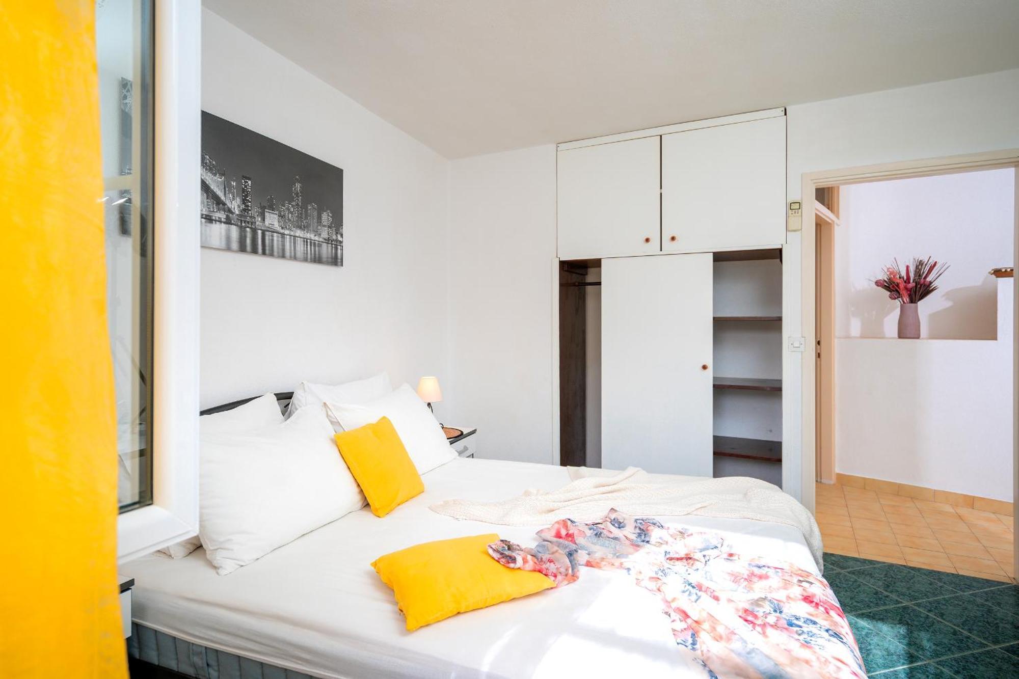 Apartments Lucic フヴァル エクステリア 写真