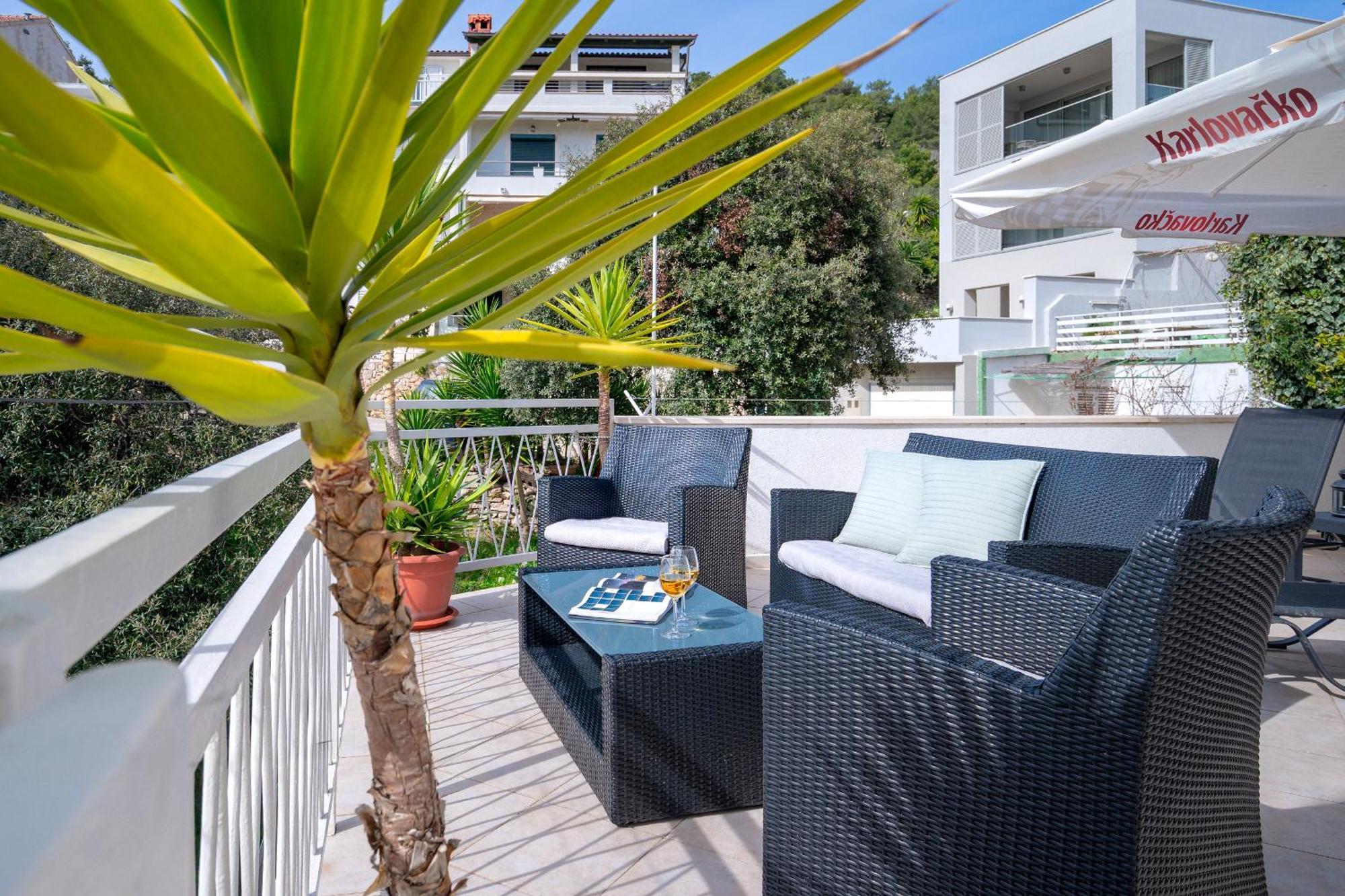 Apartments Lucic フヴァル エクステリア 写真